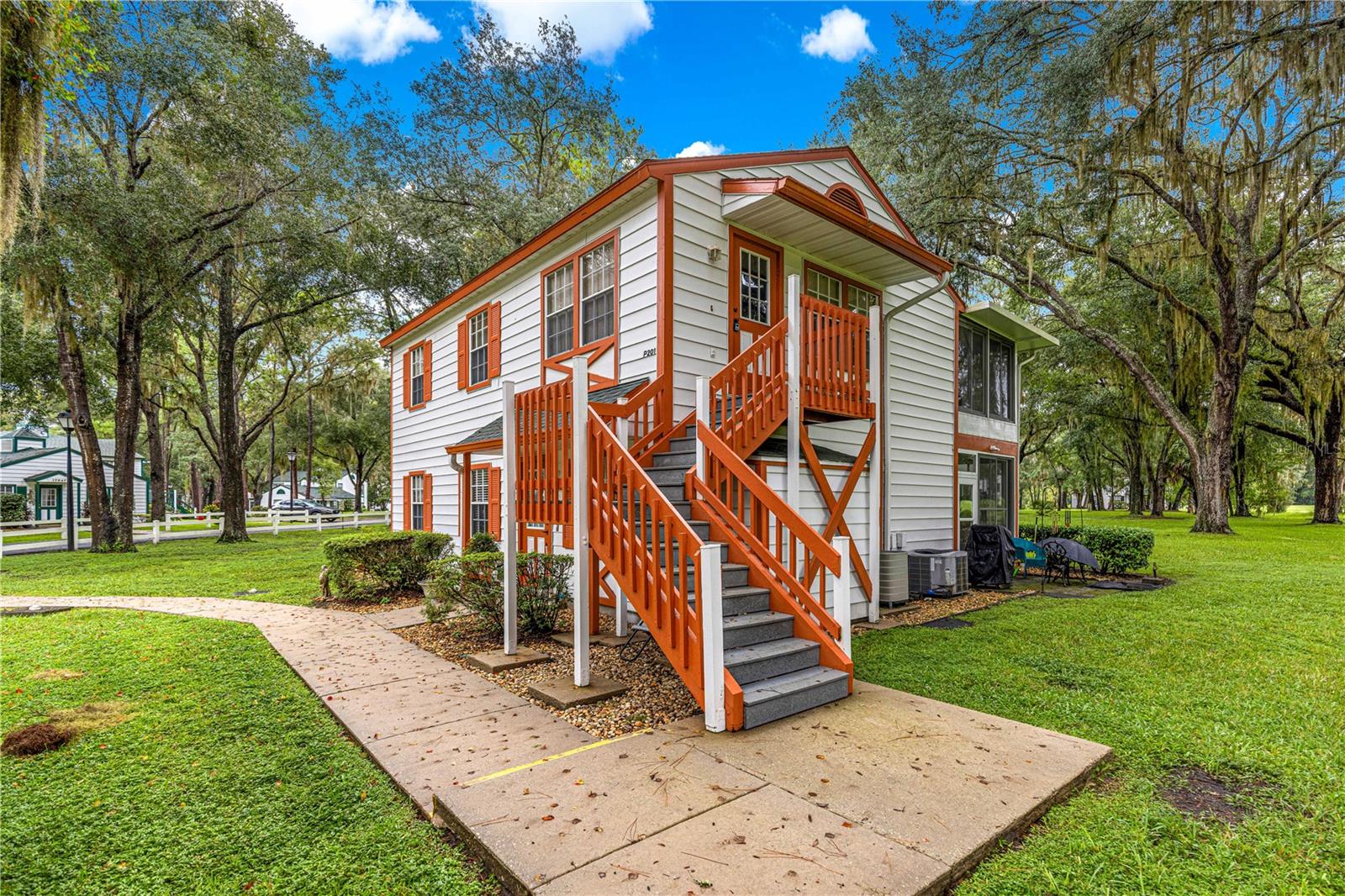 7958 MIDWAY DRIVE TERRACE, #P201, Ocala, FL 34472