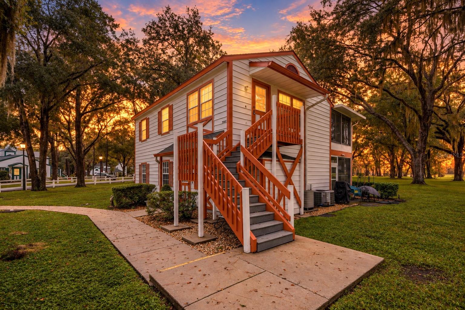 7958 MIDWAY DRIVE TERRACE, #P201, Ocala, FL 34472