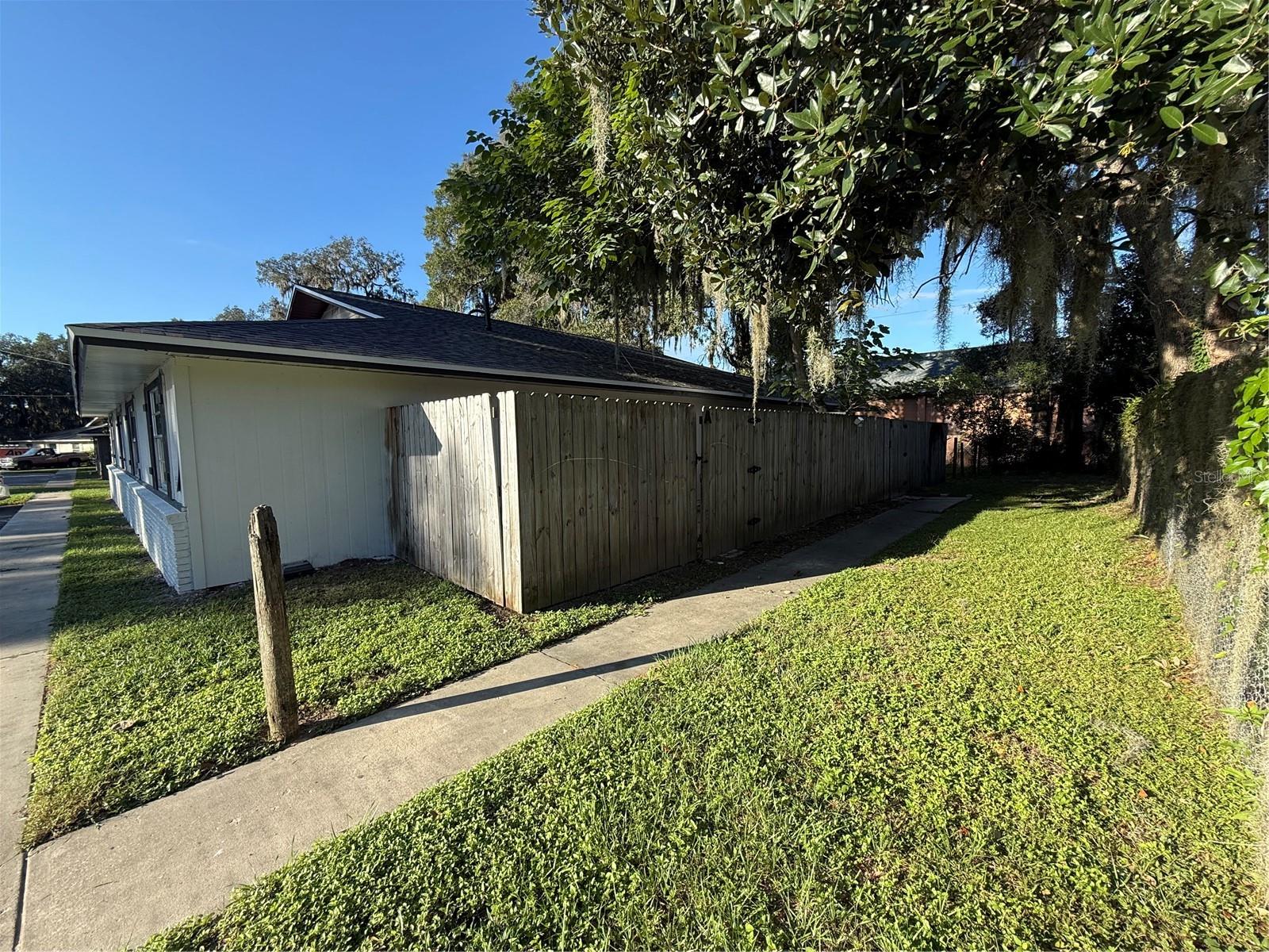 3900 SE 17TH COURT, Ocala, FL 34480