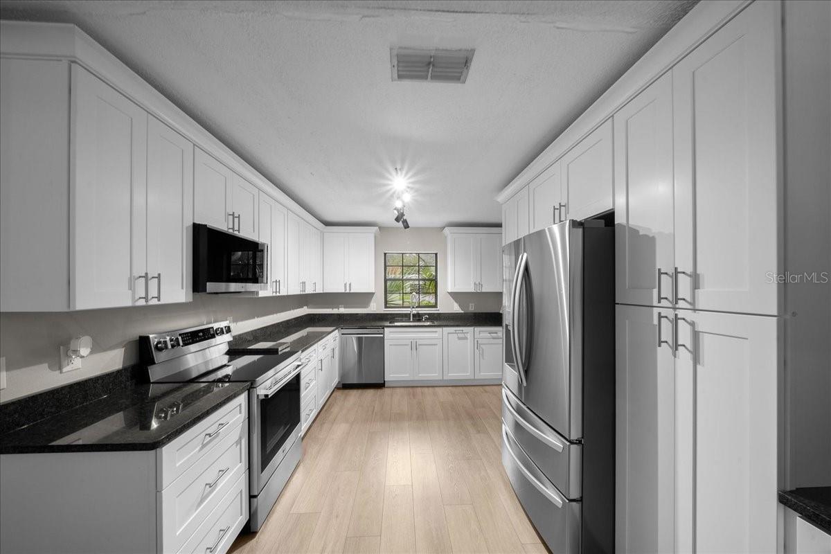 3944 NE 7TH STREET, Ocala, FL 34470