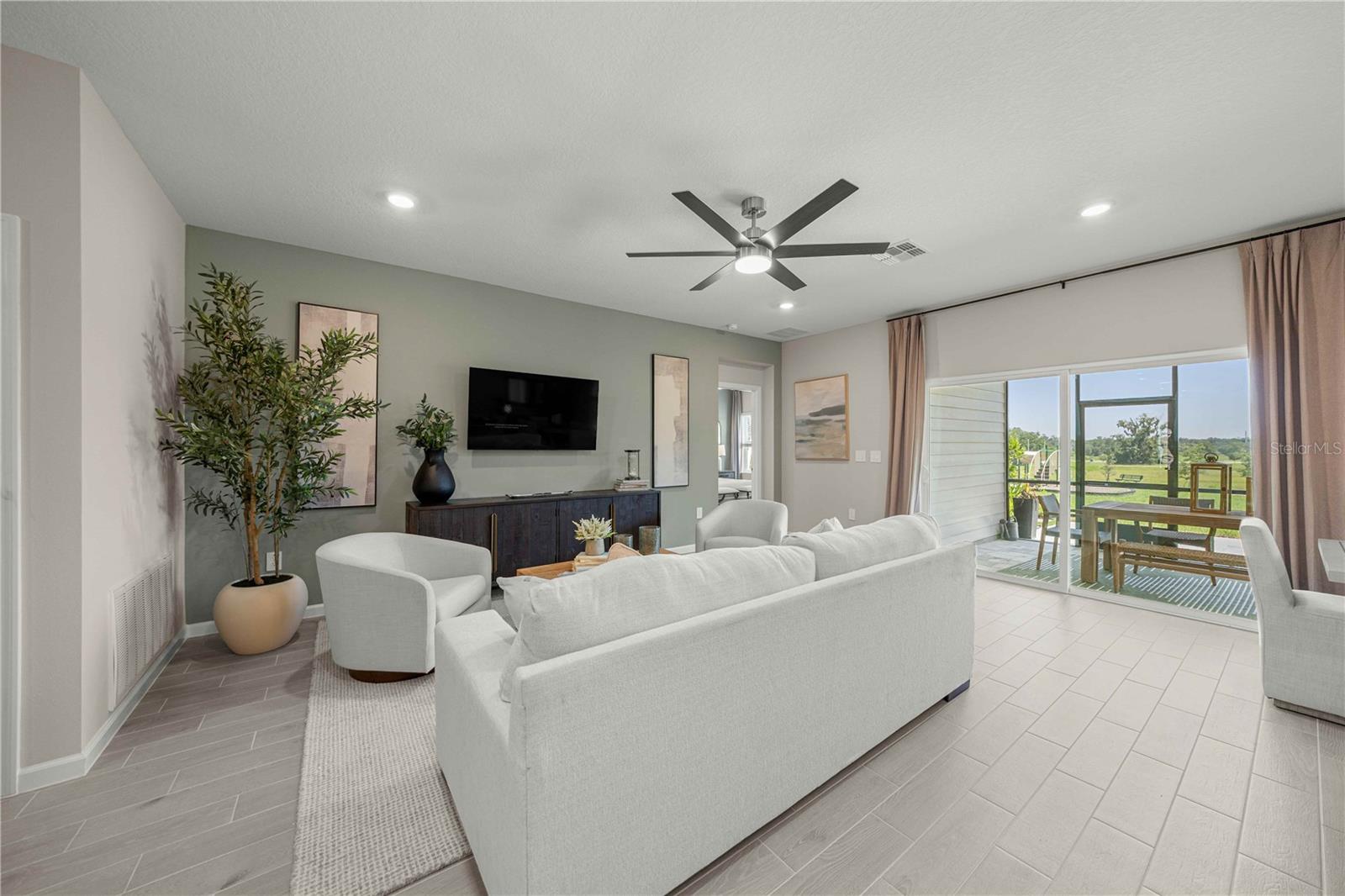 8947 SW 69TH TERRACE, Ocala, FL 34476 8947 SW 69TH TERRACE, Ocala, FL 34476