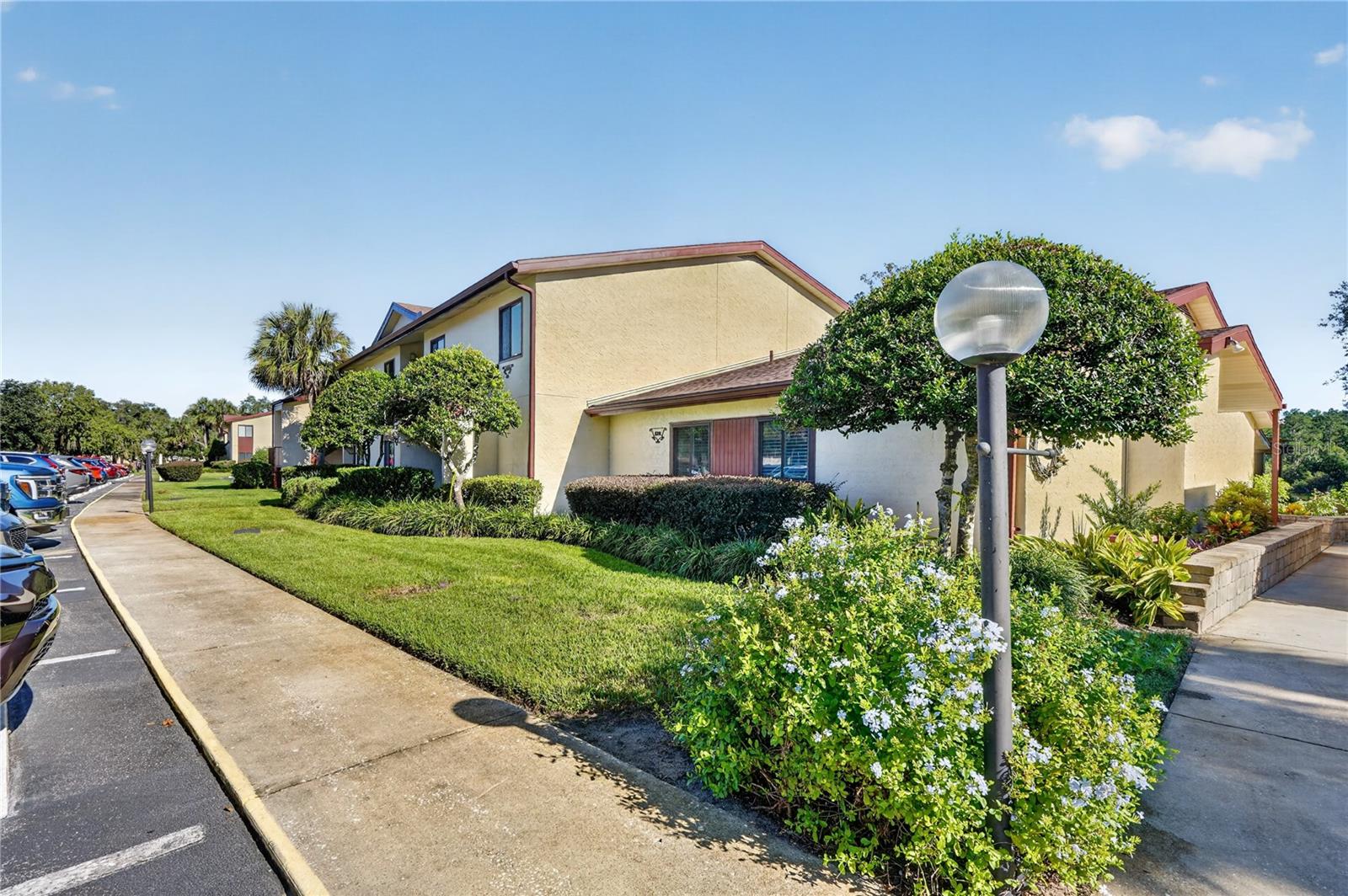 688 MIDWAY DRIVE, #B, Ocala, FL 34472