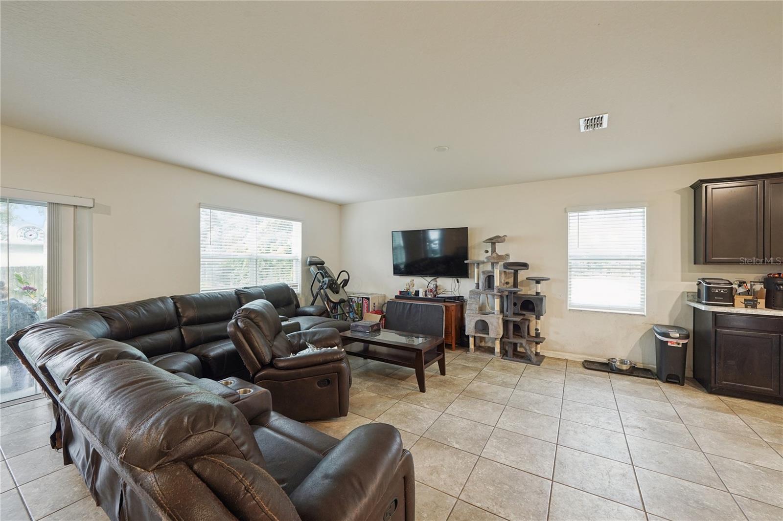 228 AMERICANA BOULEVARD NW, Palm Bay, FL 32907