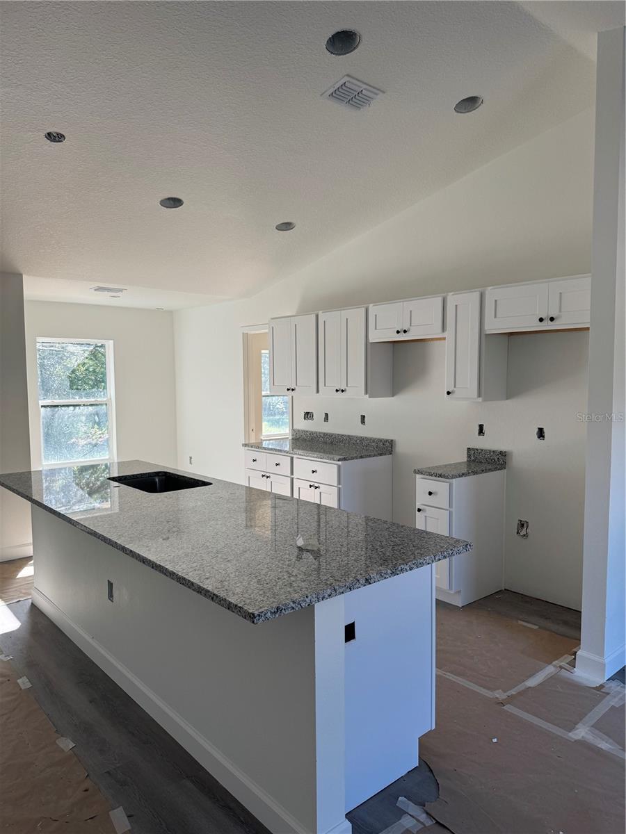 4323 SW CARNATION CT, Dunnellon, FL 34431