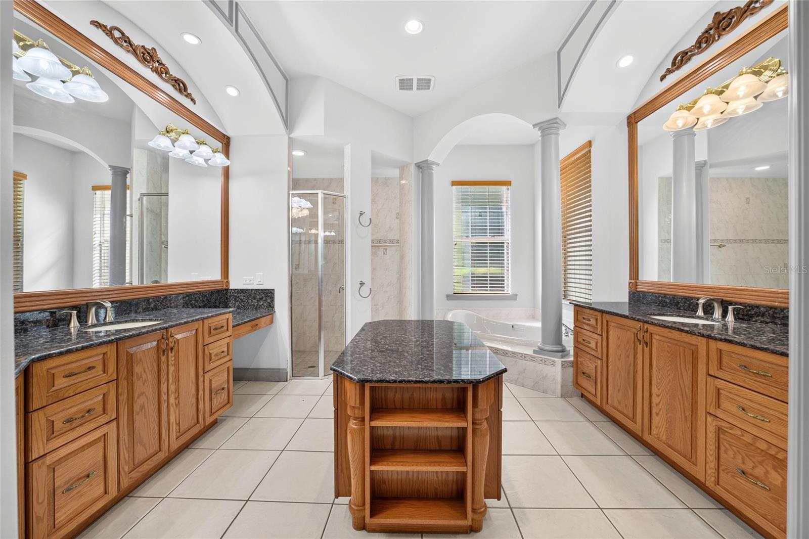 609 SE 47TH LOOP, Ocala, FL 34480