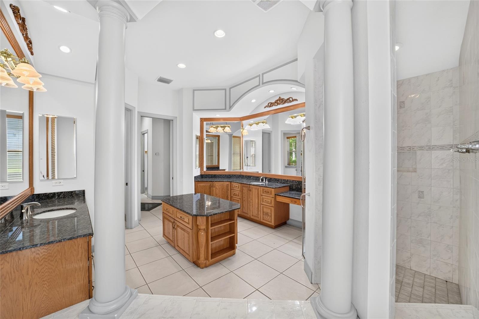 609 SE 47TH LOOP, Ocala, FL 34480