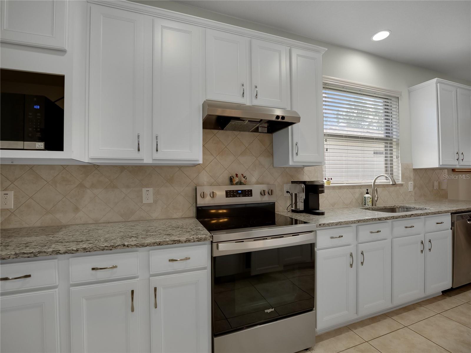 9301 SW 70TH LOOP, Ocala, FL 34481