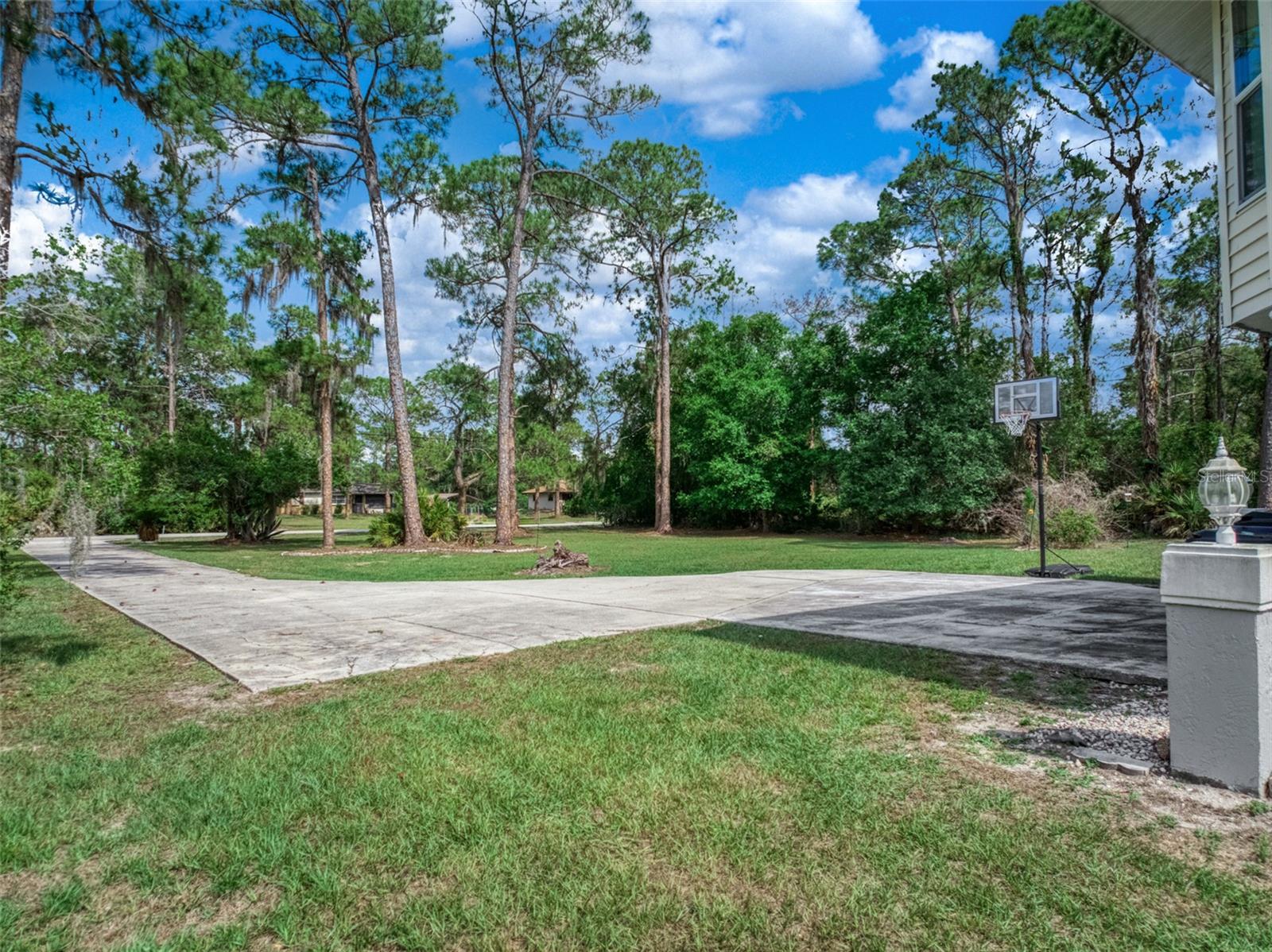 5731 WOLF LAKE ROAD, Sebring, FL 33875