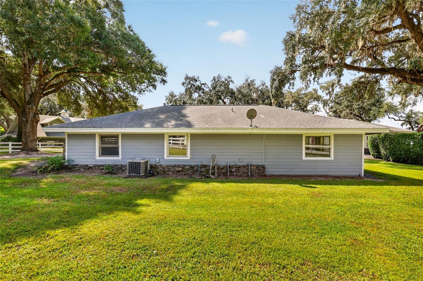 15050 SE 140TH AVENUE ROAD, Weirsdale, FL 32195