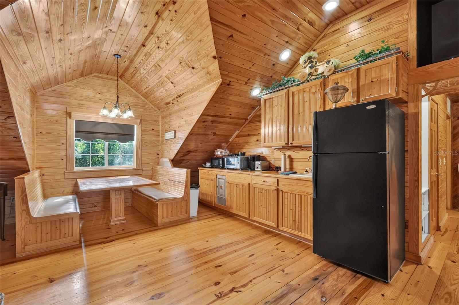 15050 SE 140TH AVENUE ROAD, Weirsdale, FL 32195