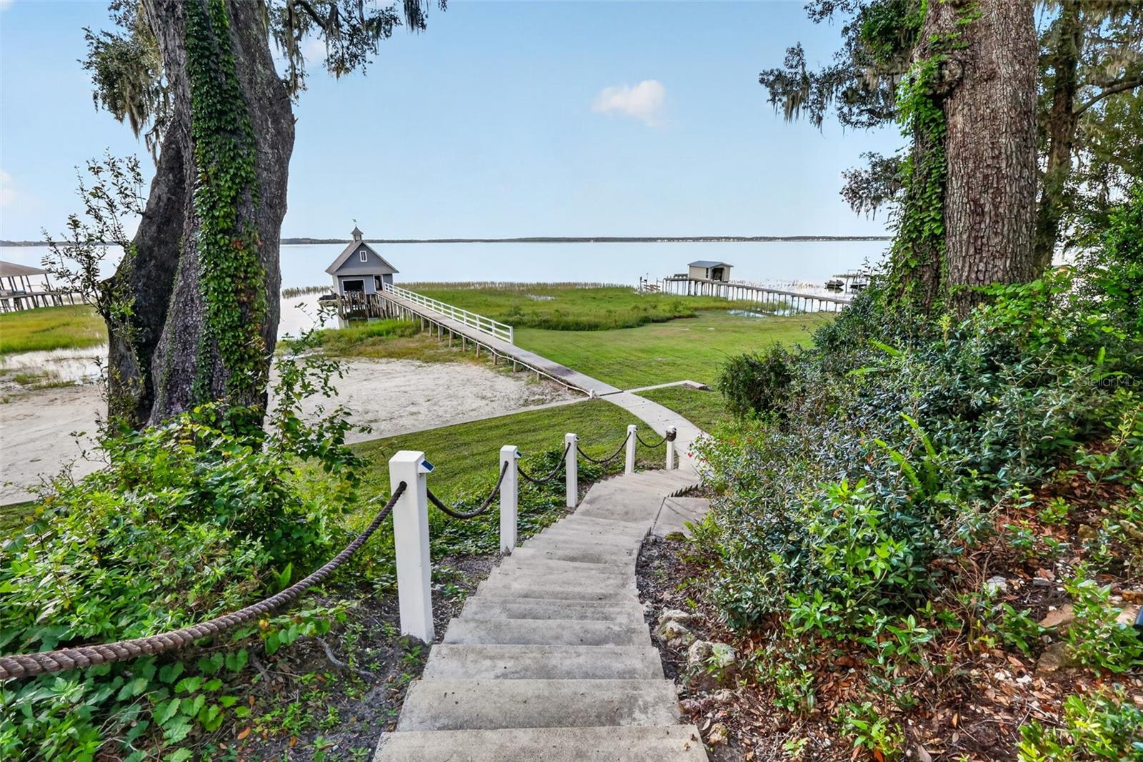 15050 SE 140TH AVENUE ROAD, Weirsdale, FL 32195
