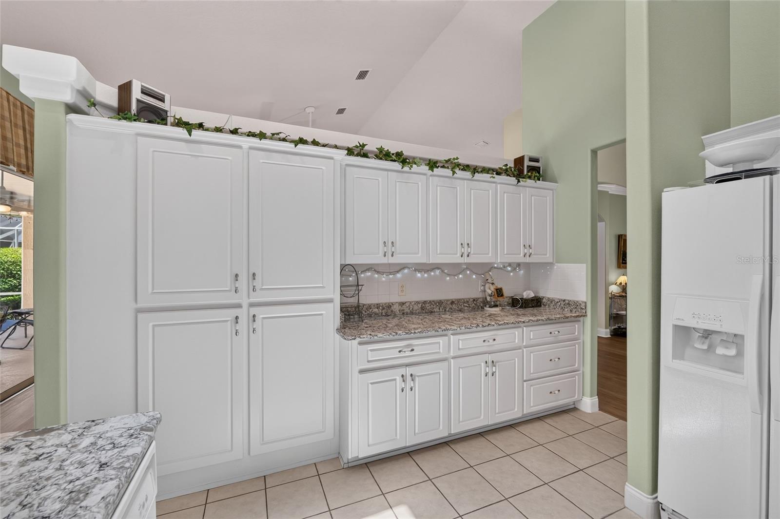 349 LAKE DRIVE, Ocala, FL 34472
