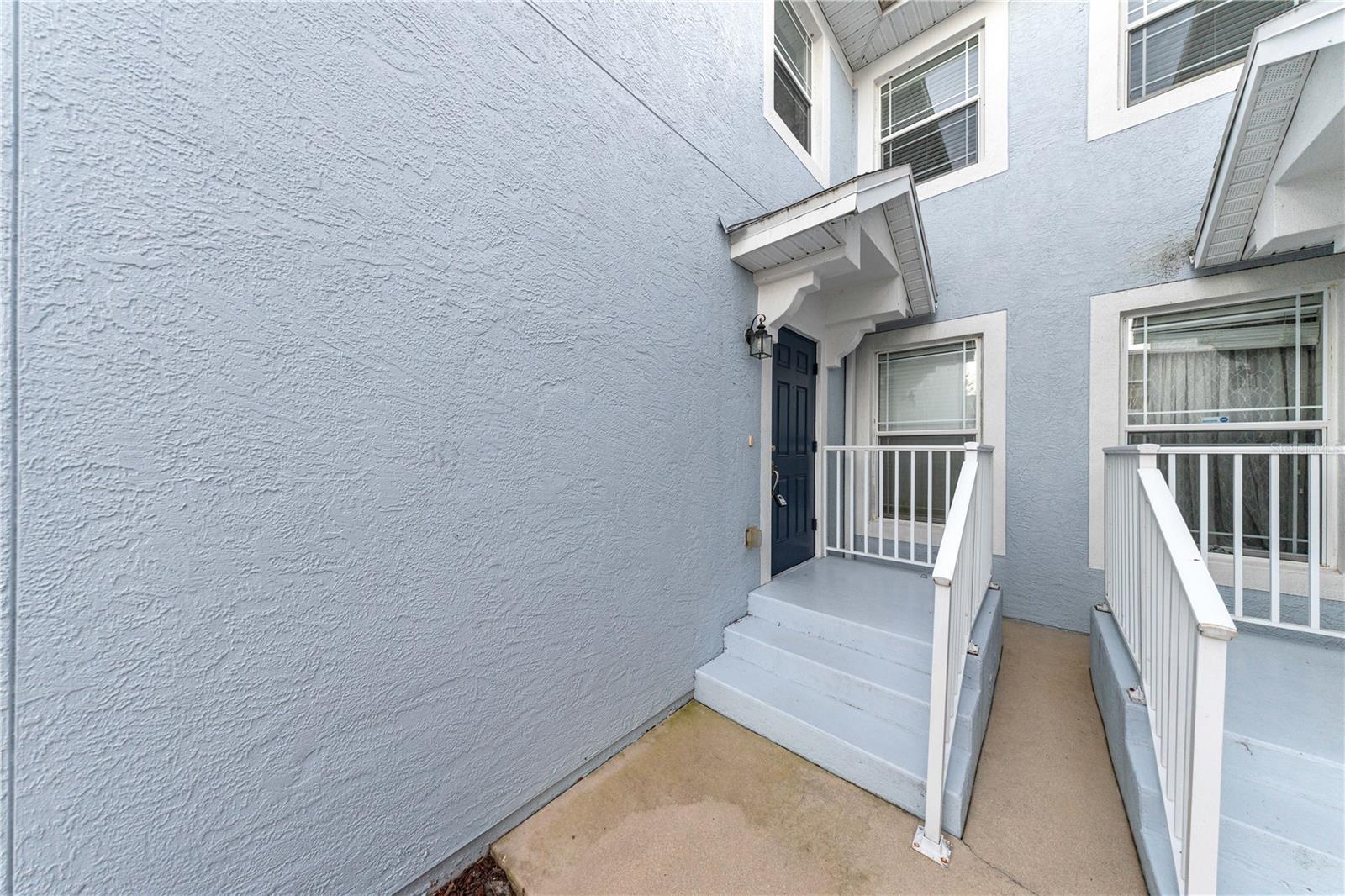 Entryway steps