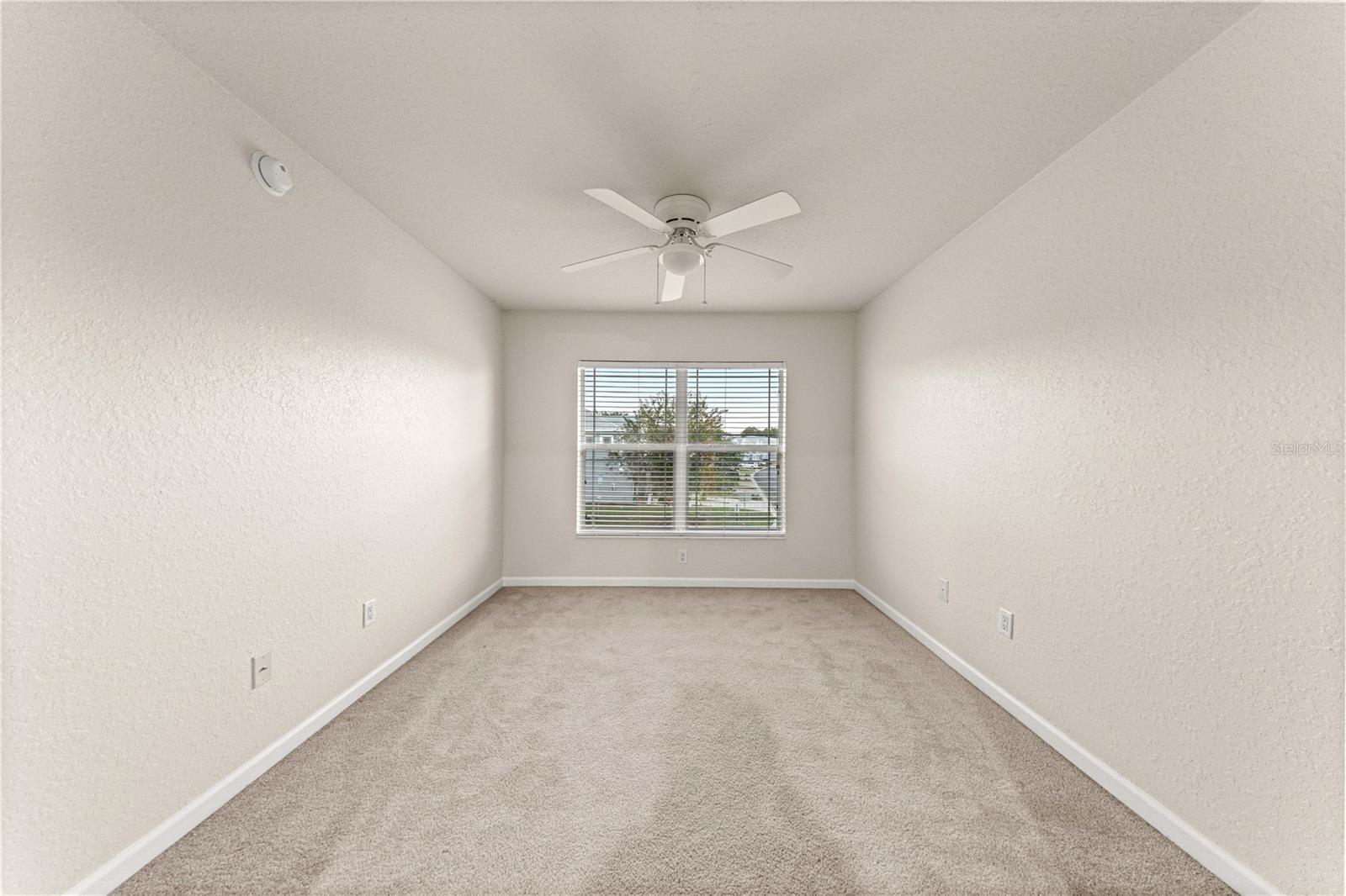 2nd bedroom or den (has built in closet)