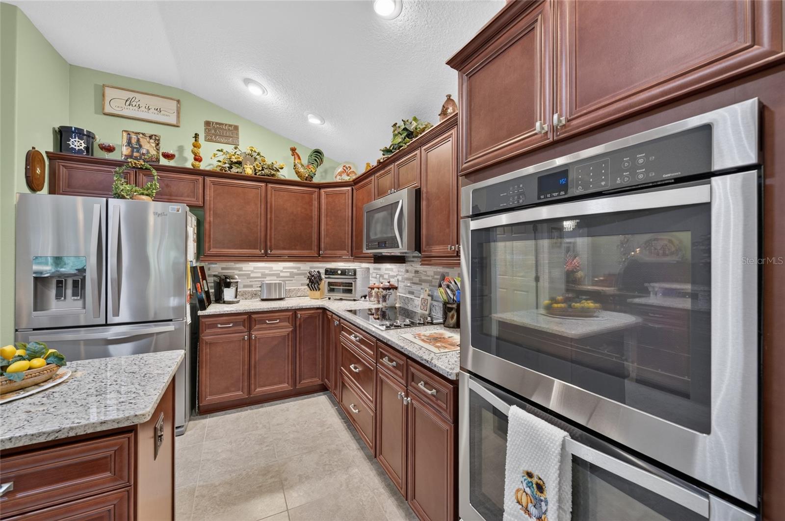 DOUBLE OVENS