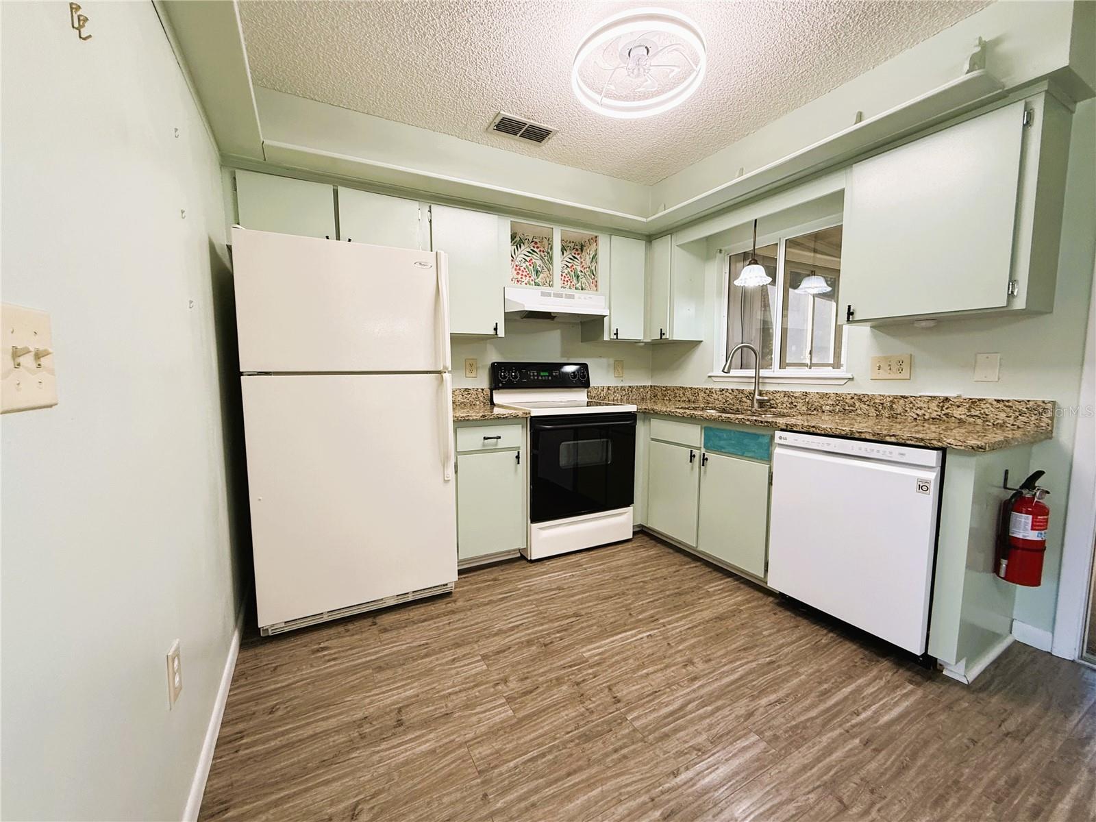11140 SW 75TH AVENUE, Ocala, FL 34476