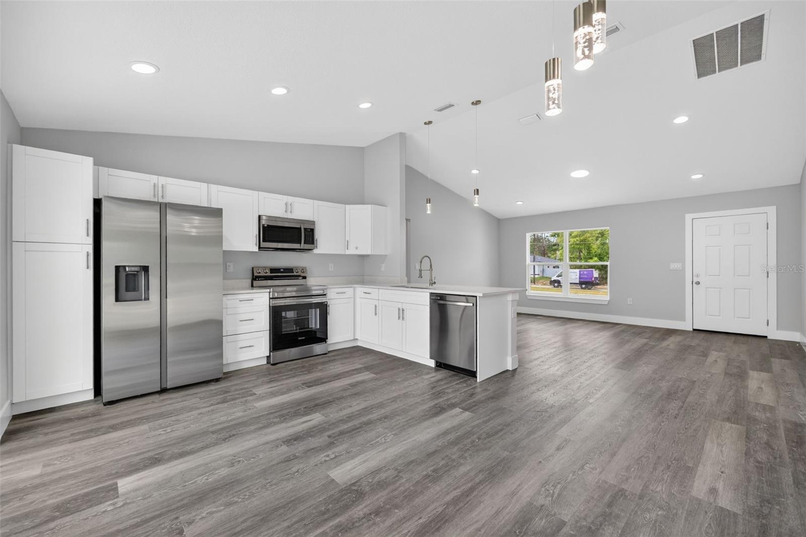 93 NW TREE TOP ROAD, Dunnellon, FL 34431
