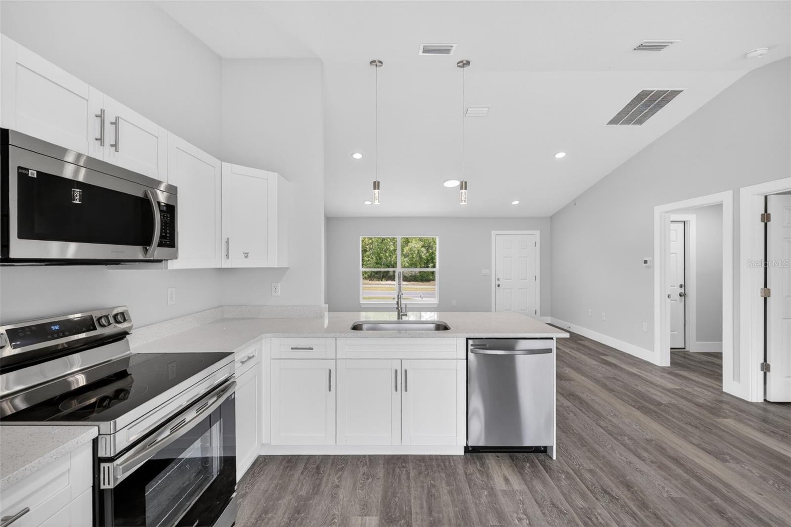 93 NW TREE TOP ROAD, Dunnellon, FL 34431