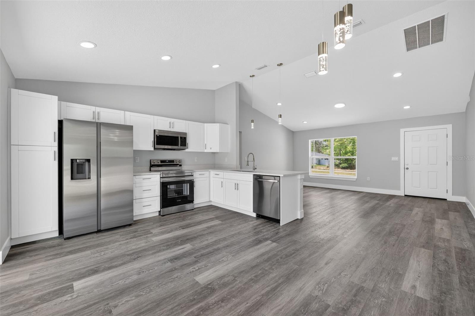 93 NW TREE TOP ROAD, Dunnellon, FL 34431