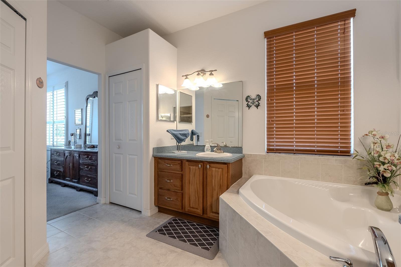 16416 SW 12TH TERRACE, Ocala, FL 34473