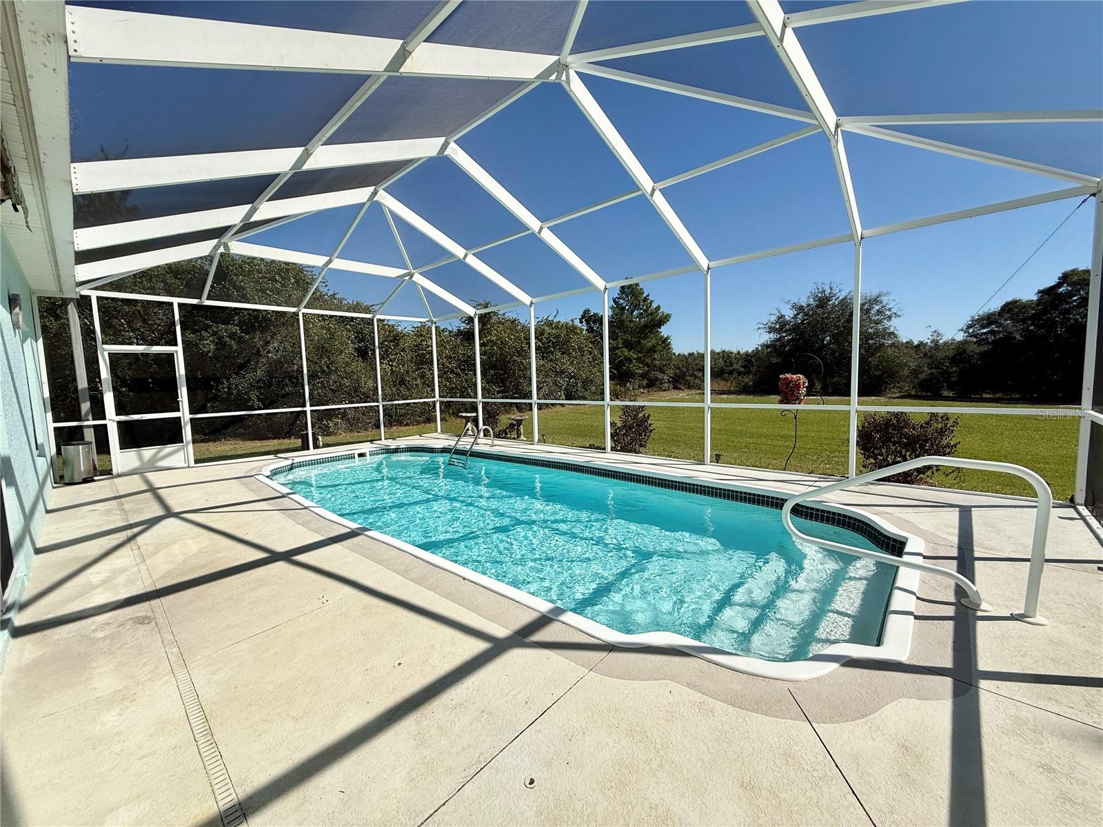 Screened pool