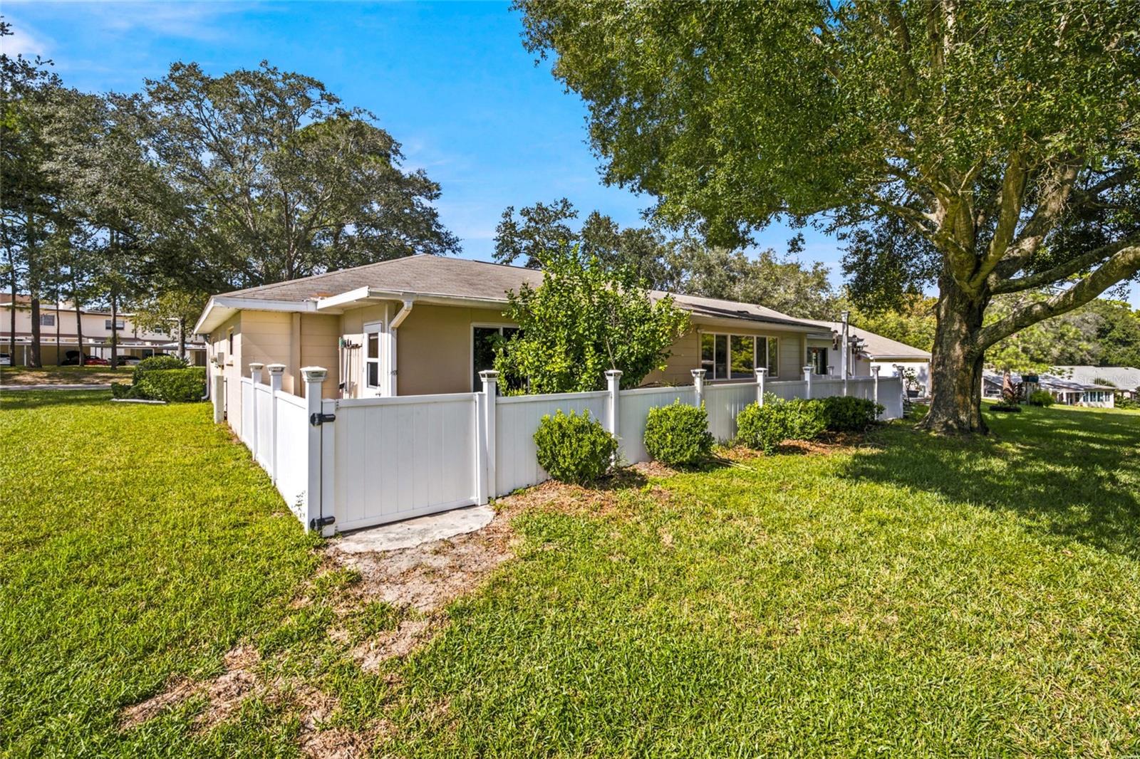 9871 SW 87TH TERRACE ROAD, #D, Ocala, FL 34481