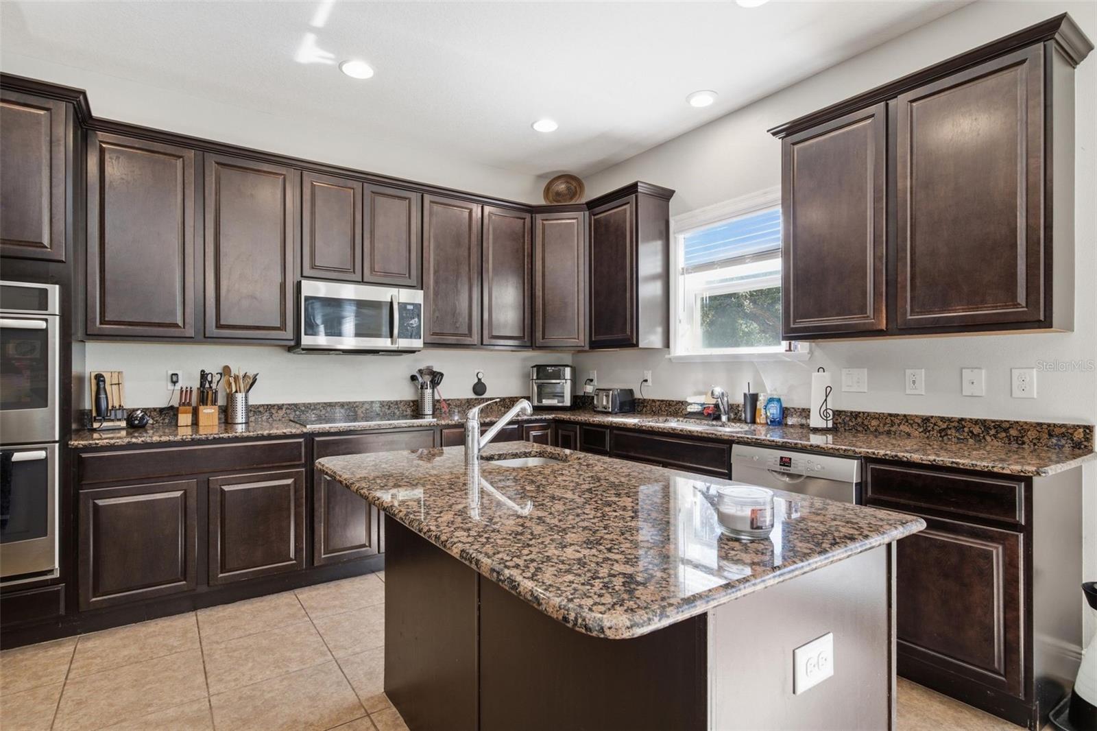 216 LINDER DRIVE, Homosassa, FL 34446