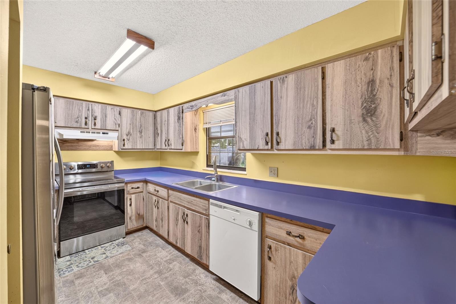 100 ALMOND ROAD, Ocala, FL 34472