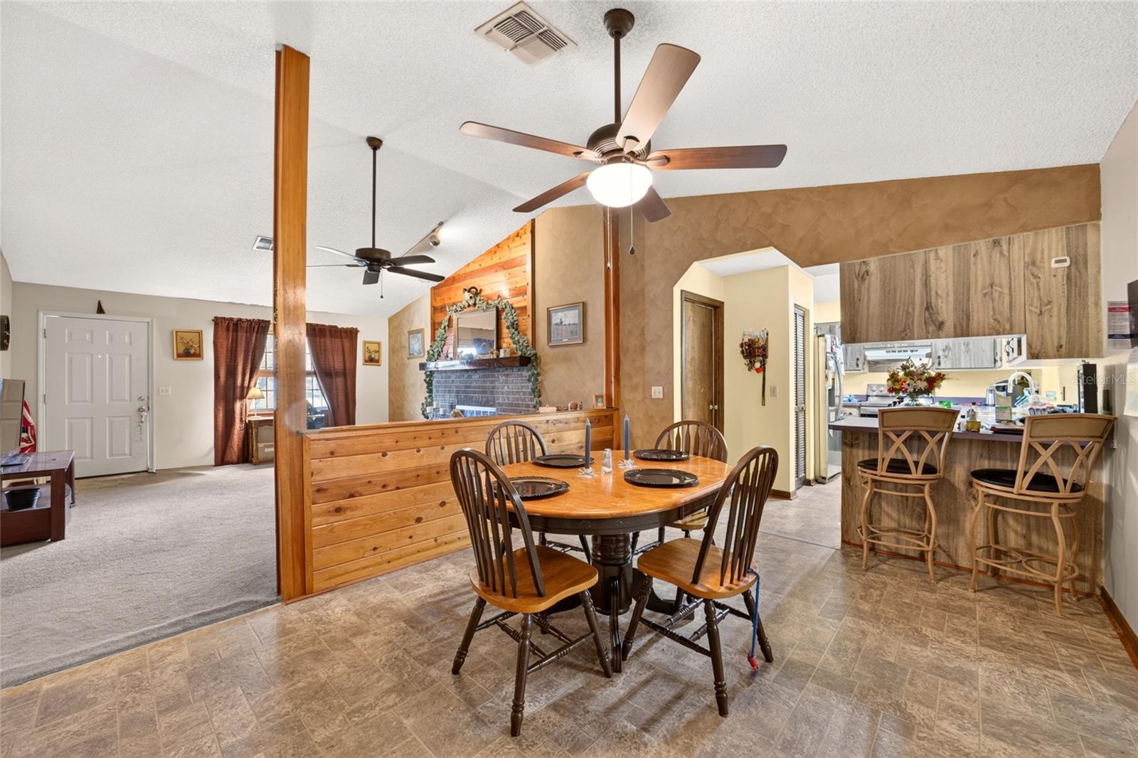 100 ALMOND ROAD, Ocala, FL 34472