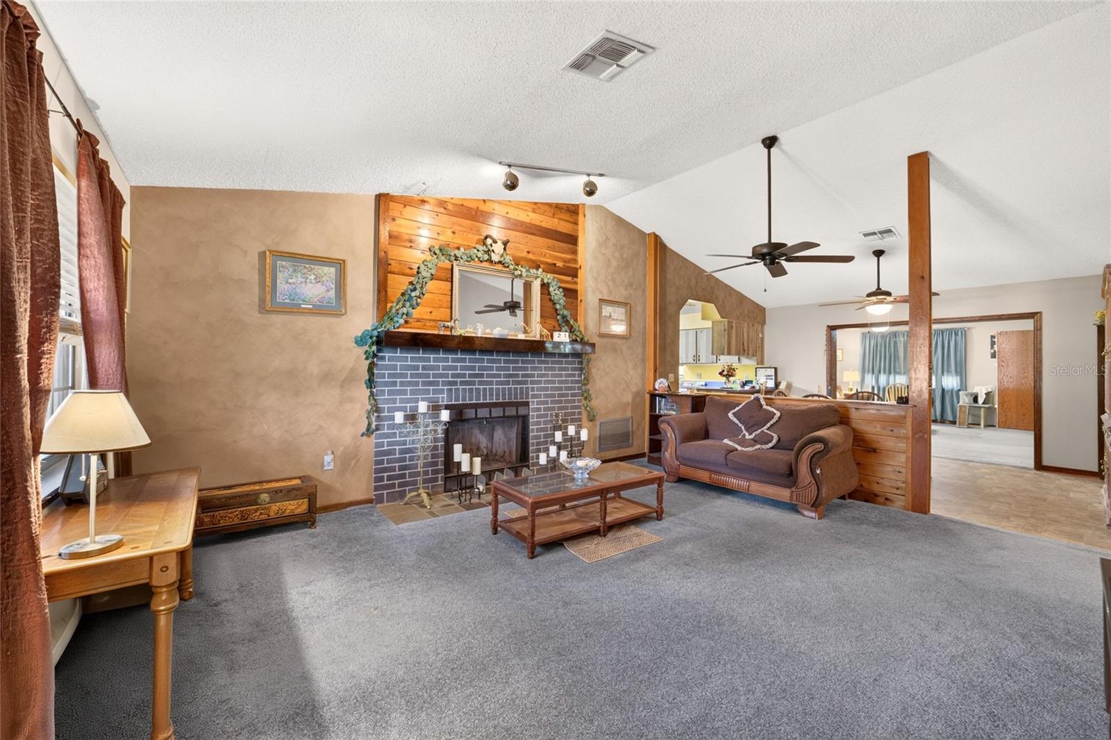 100 ALMOND ROAD, Ocala, FL 34472