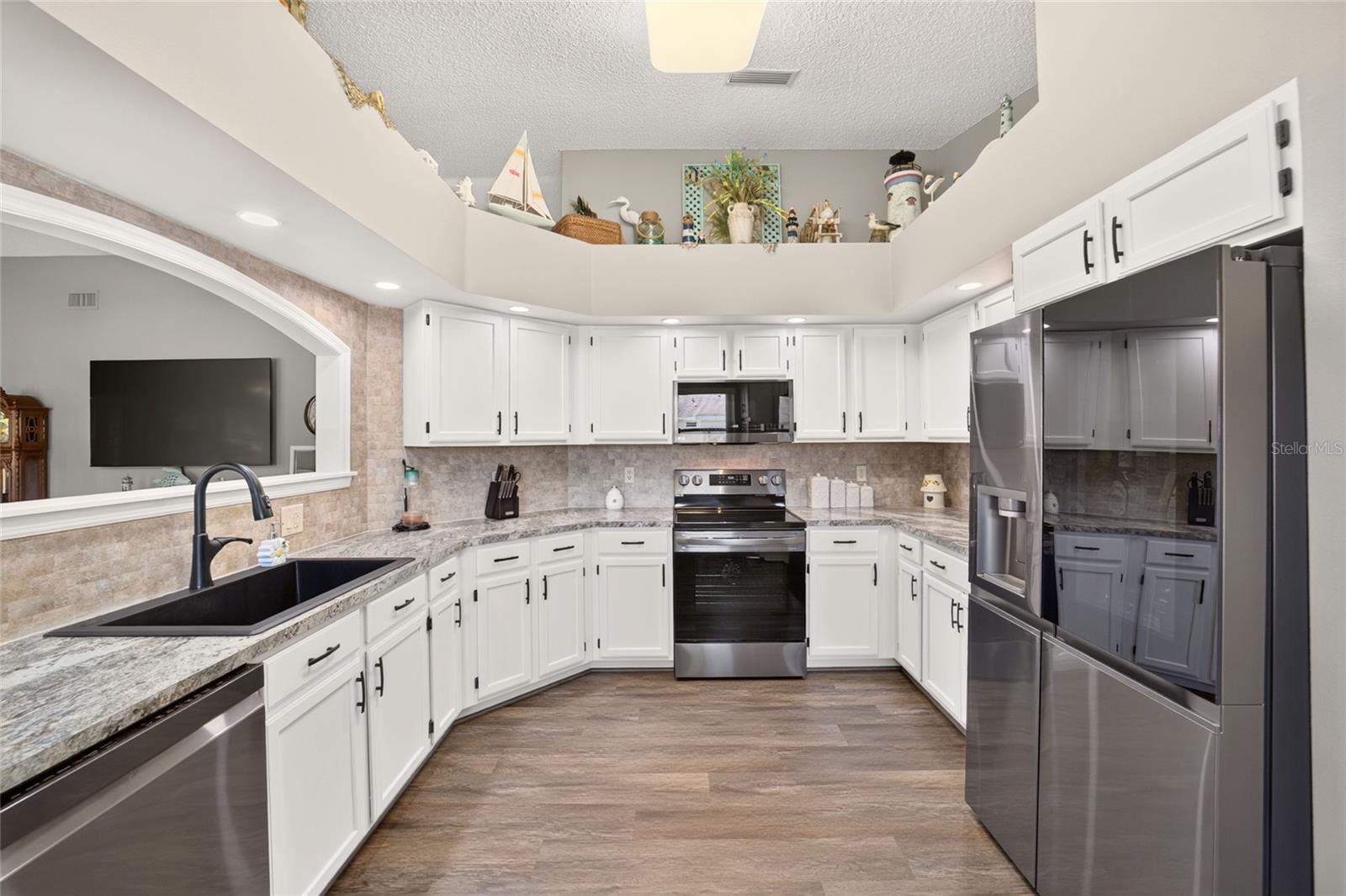 9141 SW 91ST CIRCLE, Ocala, FL 34481 9141 SW 91ST CIRCLE, Ocala, FL 34481