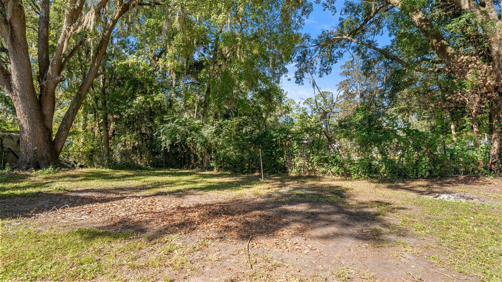 2410 NE 3RD PLACE, Gainesville, FL 32641