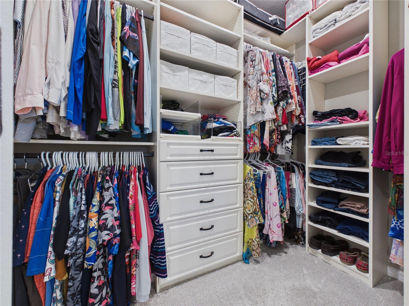 Primary Walkin Closet