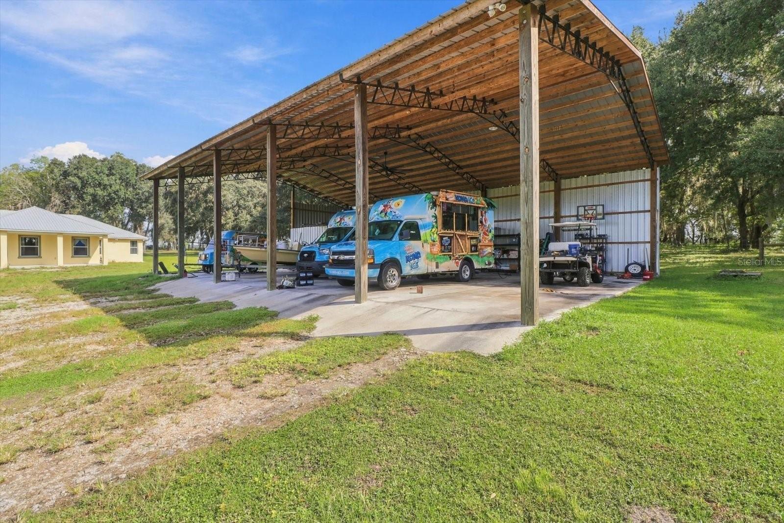 6420 CR 569, Center Hill, FL 33514
