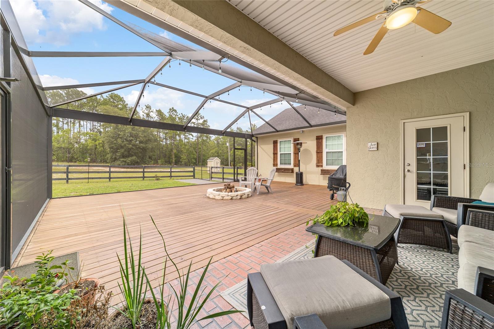 Screened Deck 34'X24'