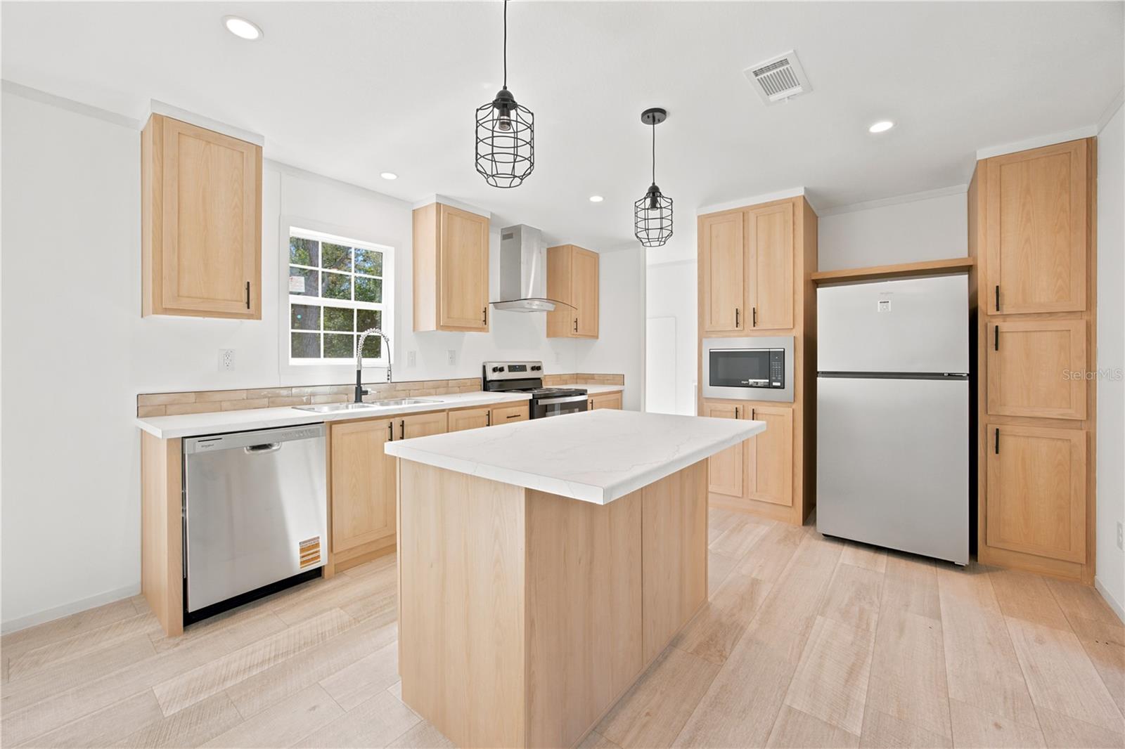 14330 SE 28TH STREET, Morriston, FL 32668
