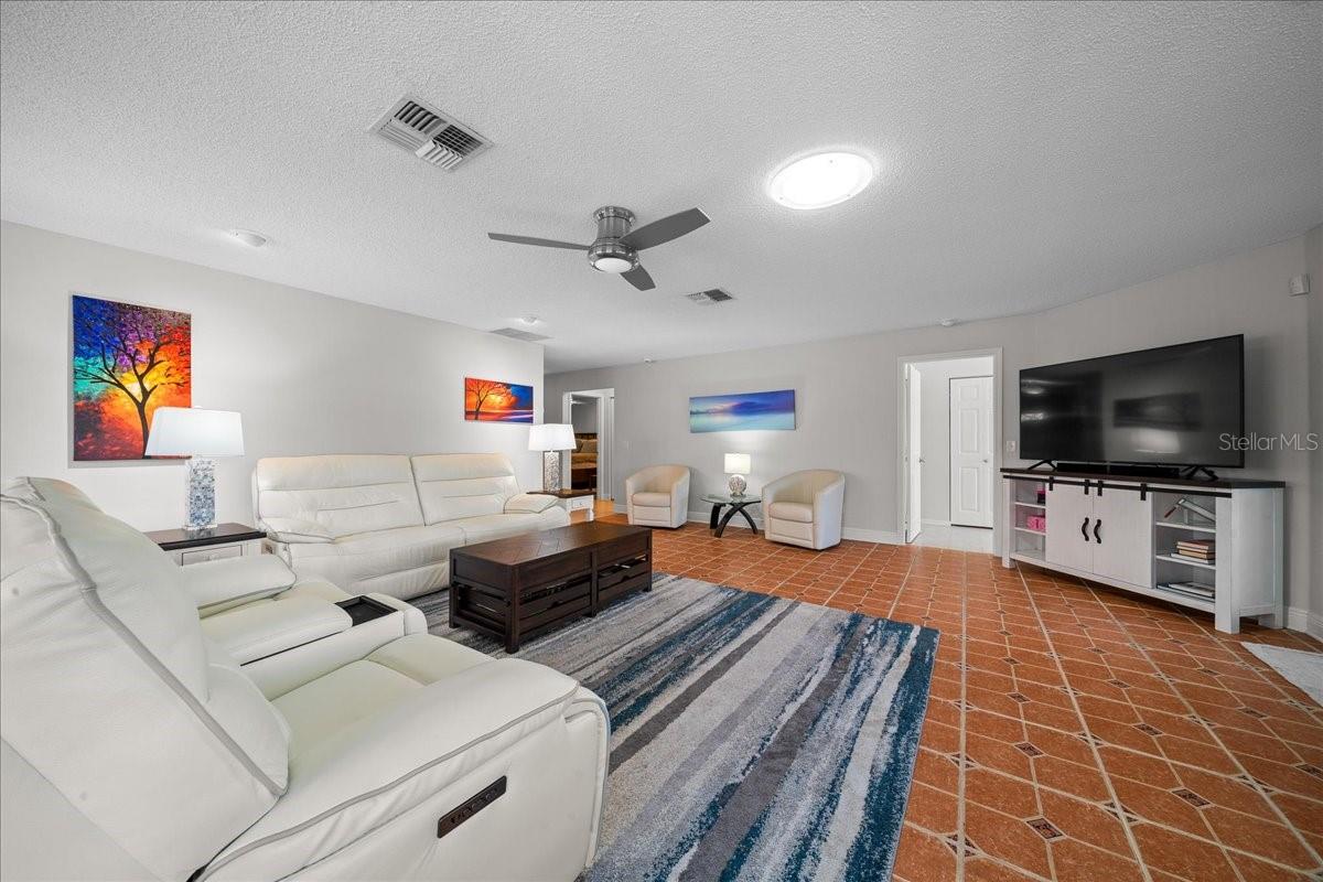 9085 SW 91ST CIRCLE, Ocala, FL 34481