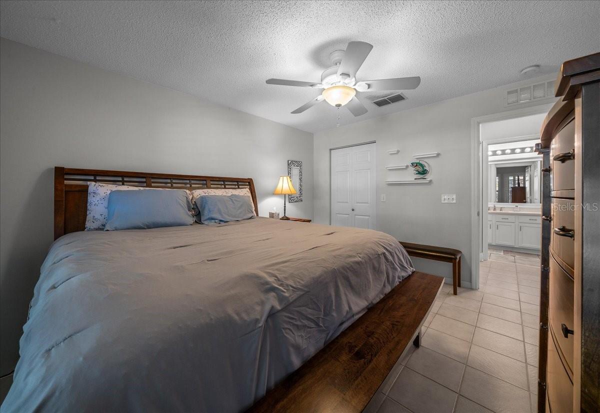 9085 SW 91ST CIRCLE, Ocala, FL 34481