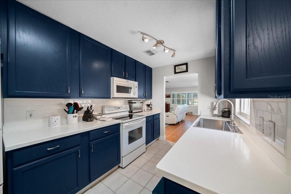 9085 SW 91ST CIRCLE, Ocala, FL 34481