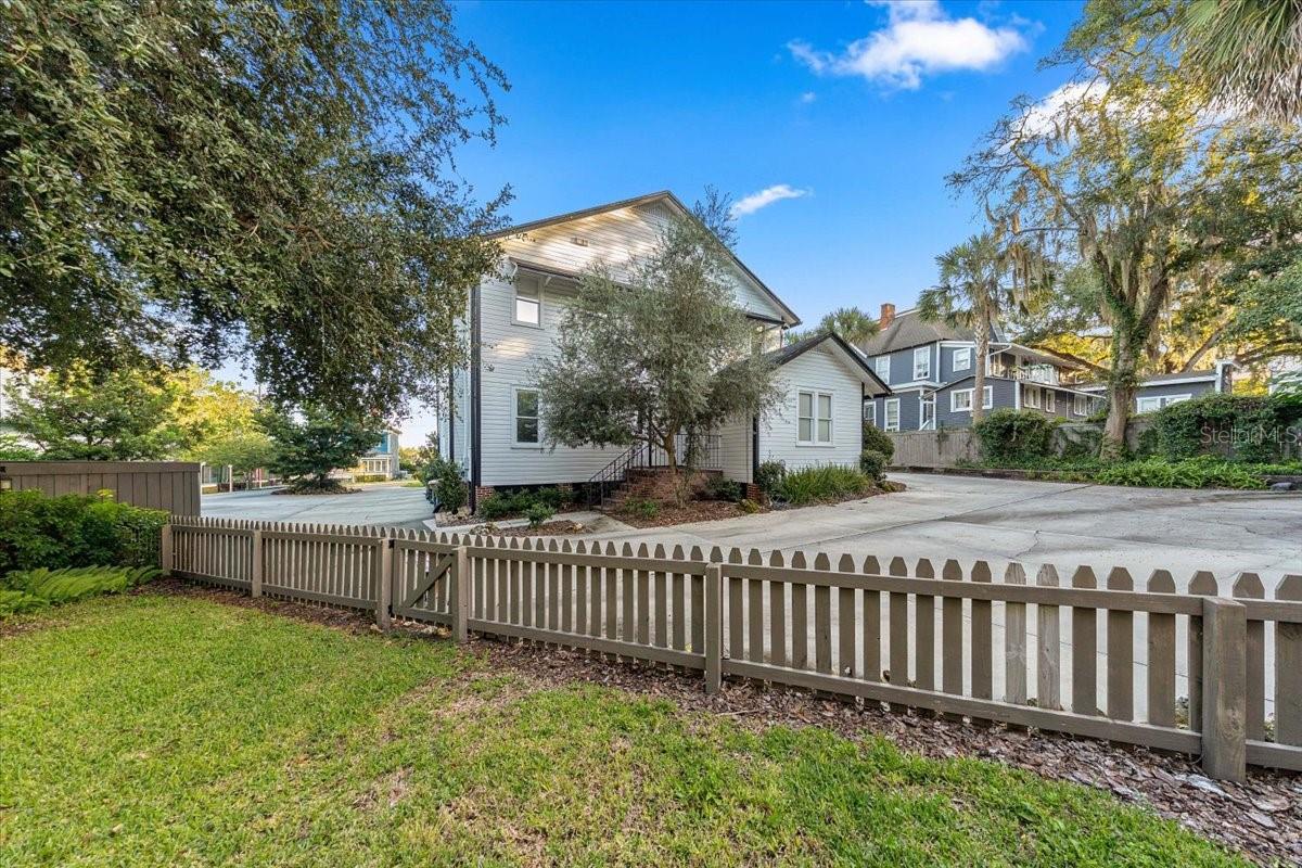 728 E FORT KING STREET, Ocala, FL 34471