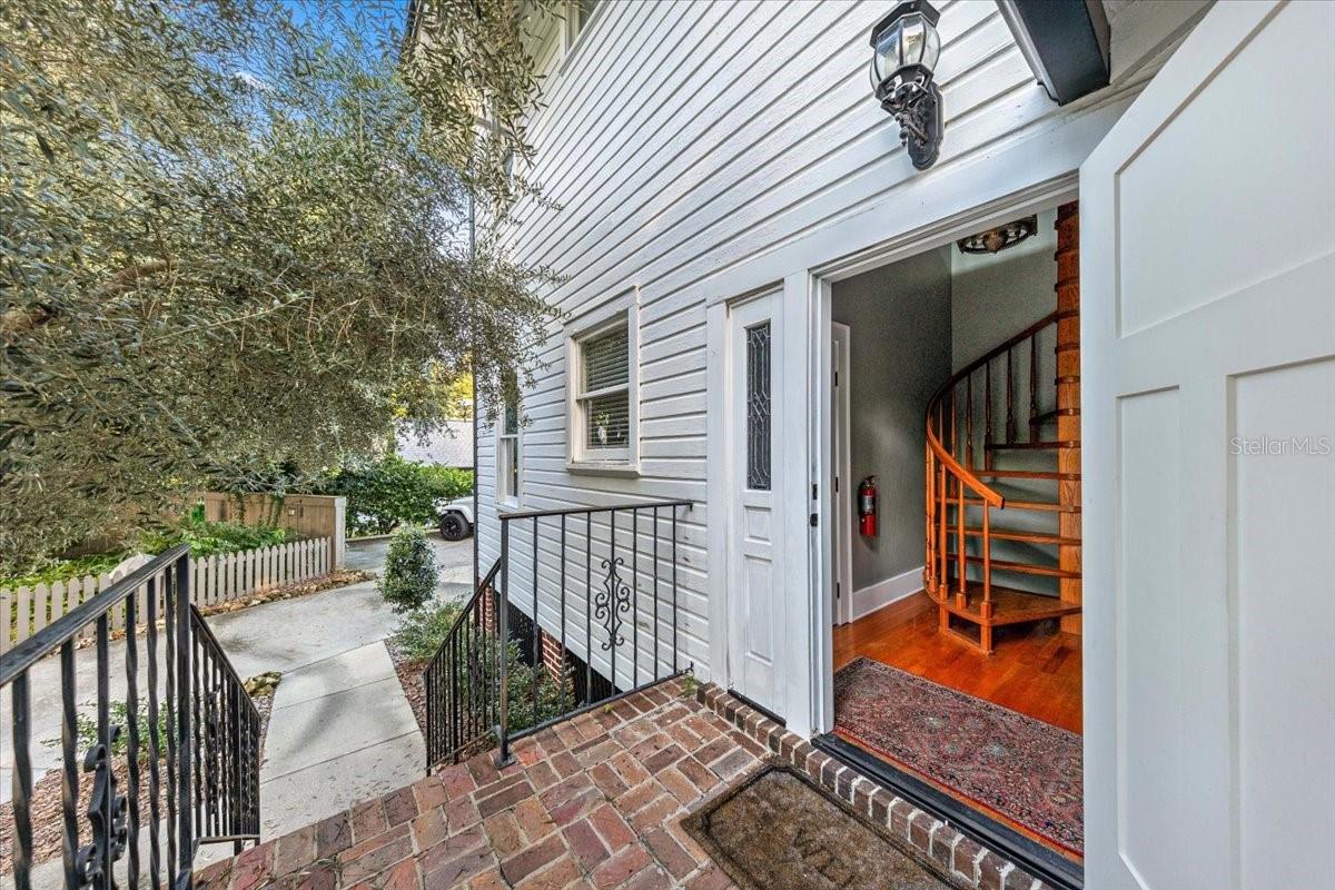 728 E FORT KING STREET, Ocala, FL 34471