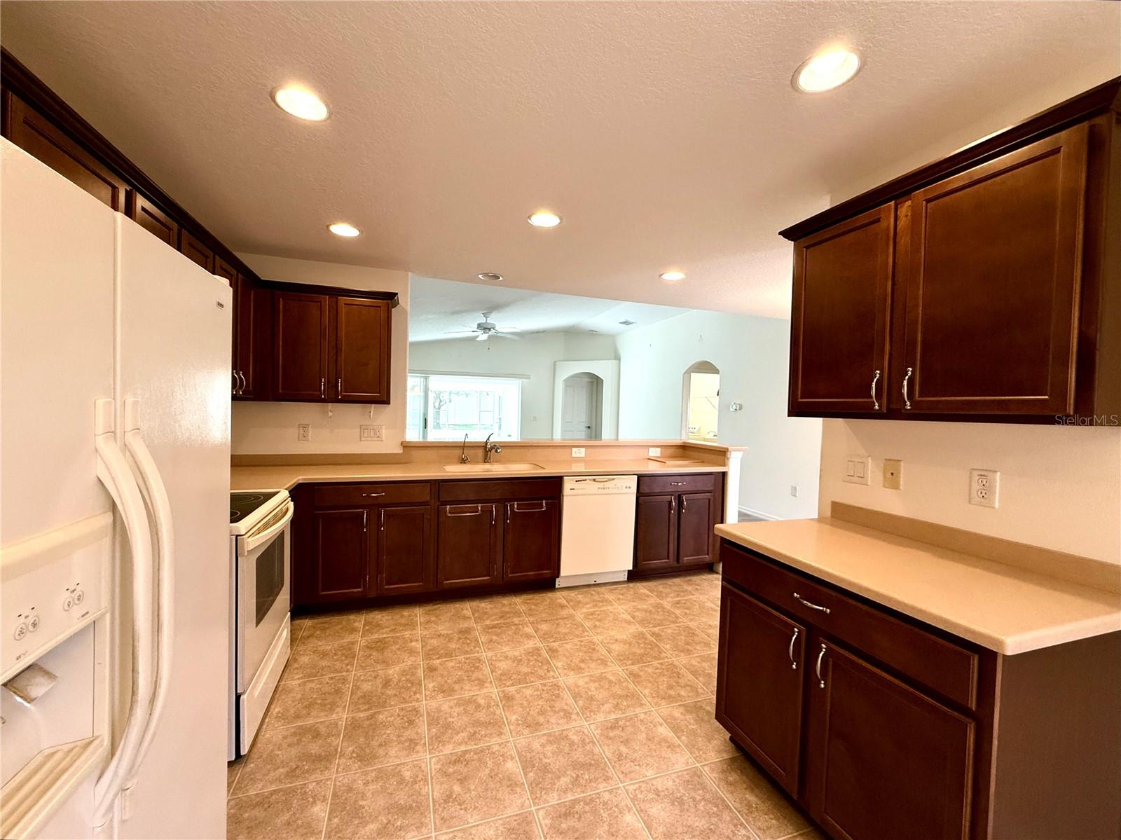 16394 SW 15TH COURT, Ocala, FL 34473