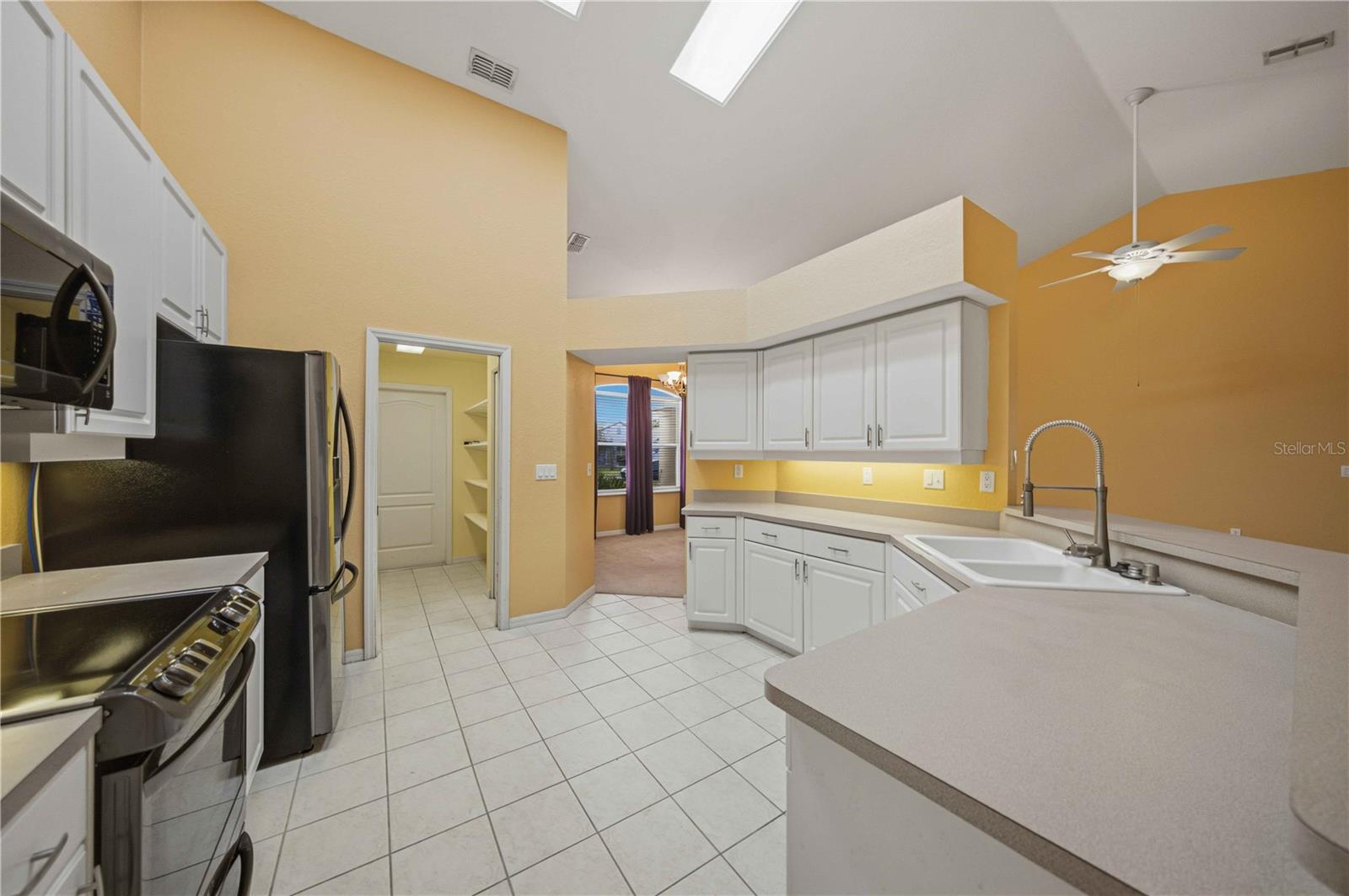 Kitchen  Alternate View