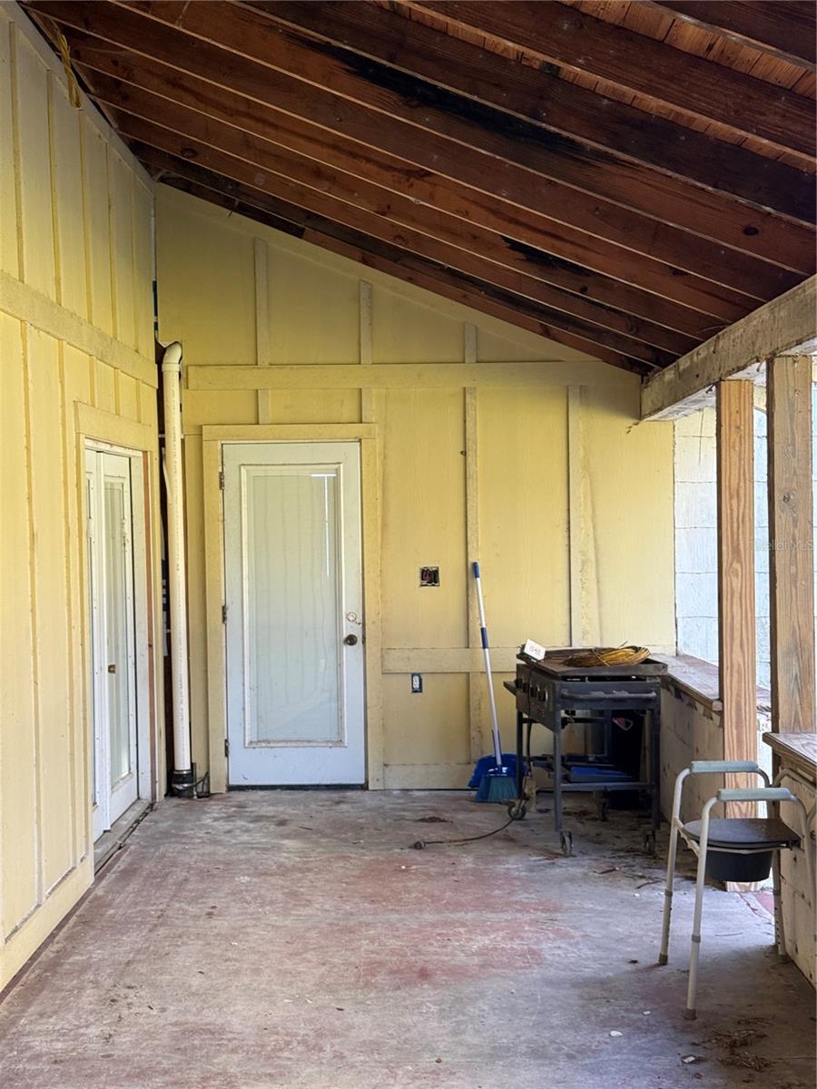 Side porch