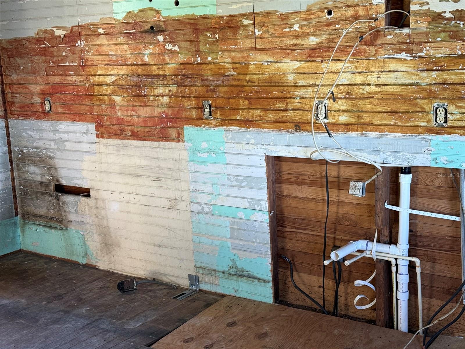 Kitchen wall