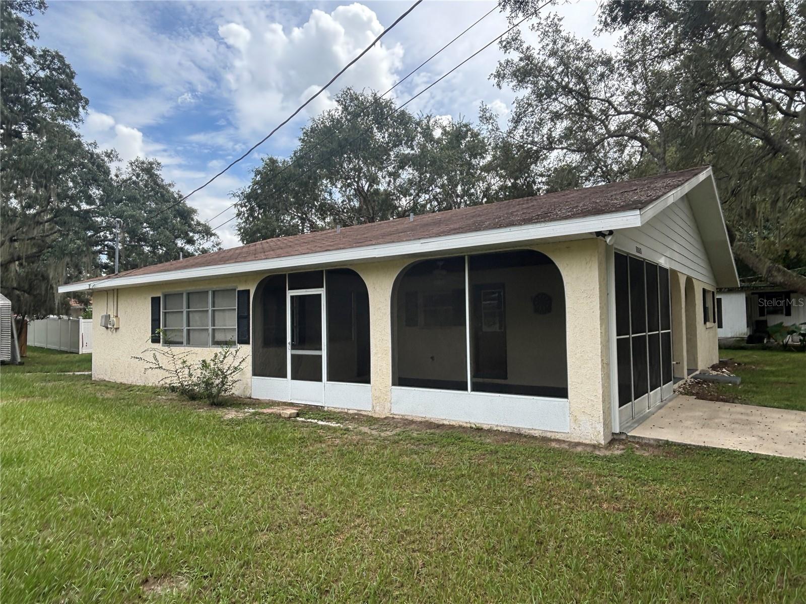 1851 SE 176TH AVENUE, Silver Springs, FL 34488 1851 SE 176TH AVENUE, Silver Springs, FL 34488