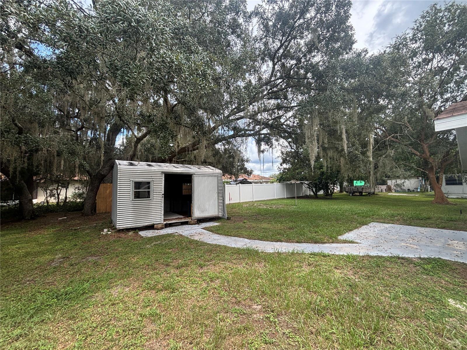 1851 SE 176TH AVENUE, Silver Springs, FL 34488 1851 SE 176TH AVENUE, Silver Springs, FL 34488
