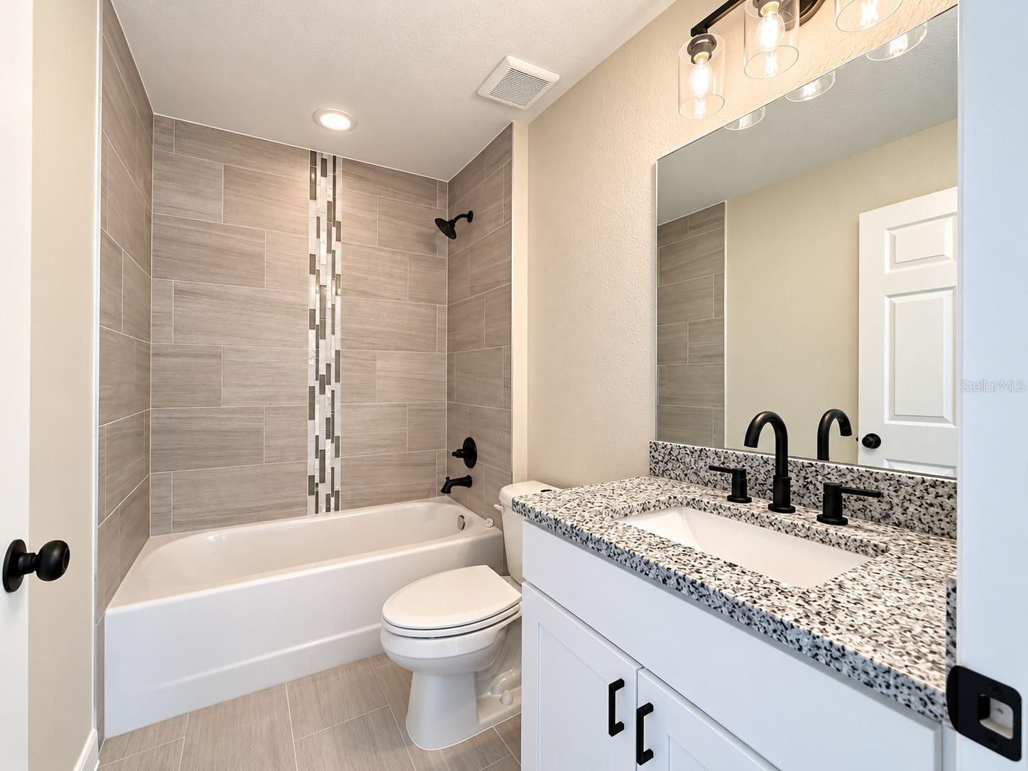 21002 SW CARDINAL AVENUE, Dunnellon, FL 34431