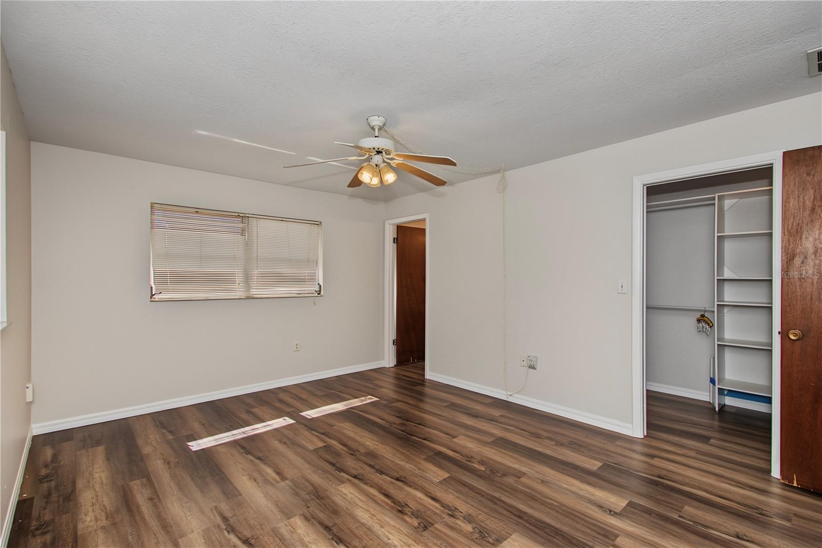 Walk In Closet & Ensuite