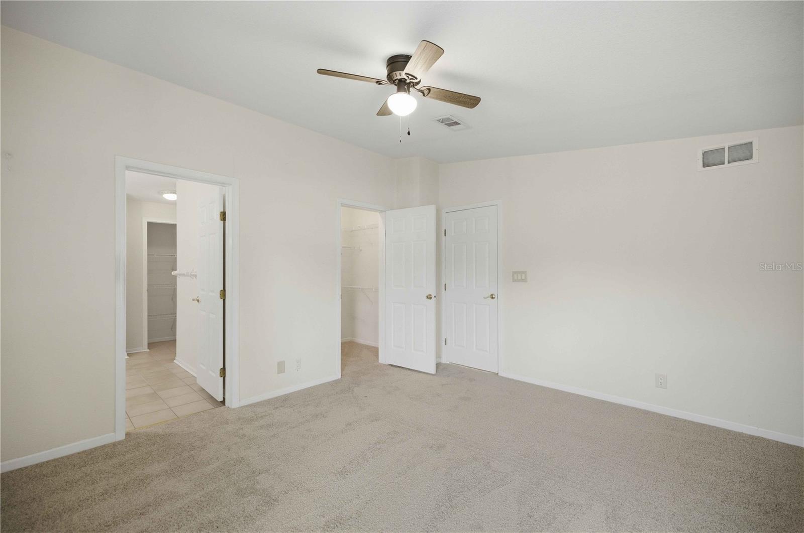 Primary bedroom w/ bathroom